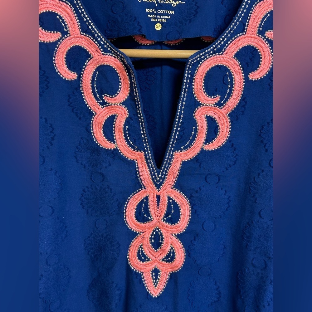 Lilly Pulitzer Amelia Island Blue Coral Embroidery Tunic Top Size XS - Picture 3 of 6